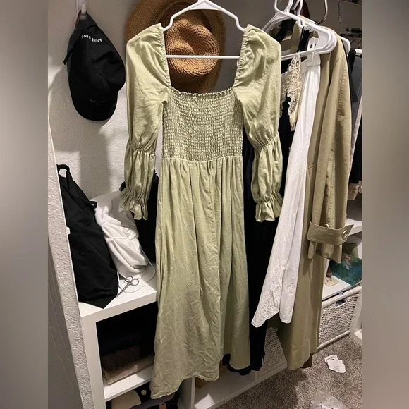 REFORMATION Hyland Linen Dress in Dried Herbs | Size M | Sold Out Blogger Fav! - Picture 4 of 5